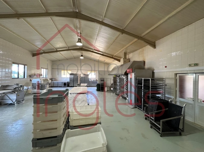 Armazém para Venda em Alpiarça Foto 6