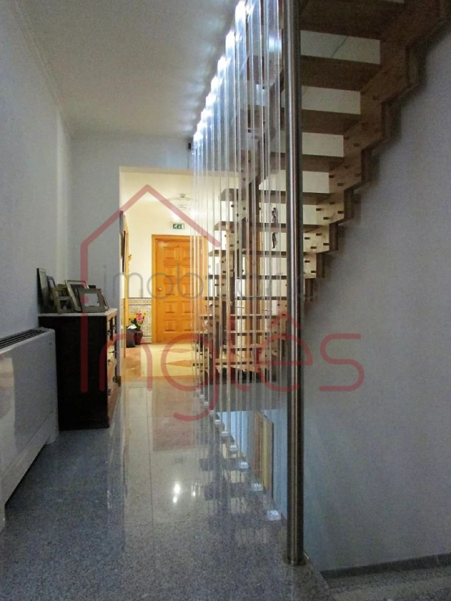 Quinta T11 para Venda em Raposa Foto 11