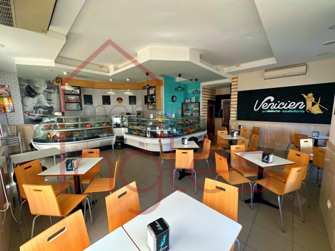 Negócio para Venda em Almeirim Foto 3