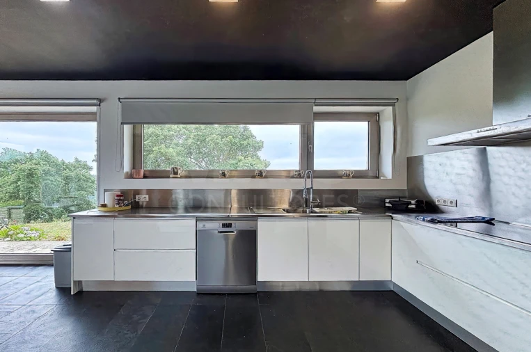 Moradia T5 para Venda em Sobrado e Bairros Foto 12