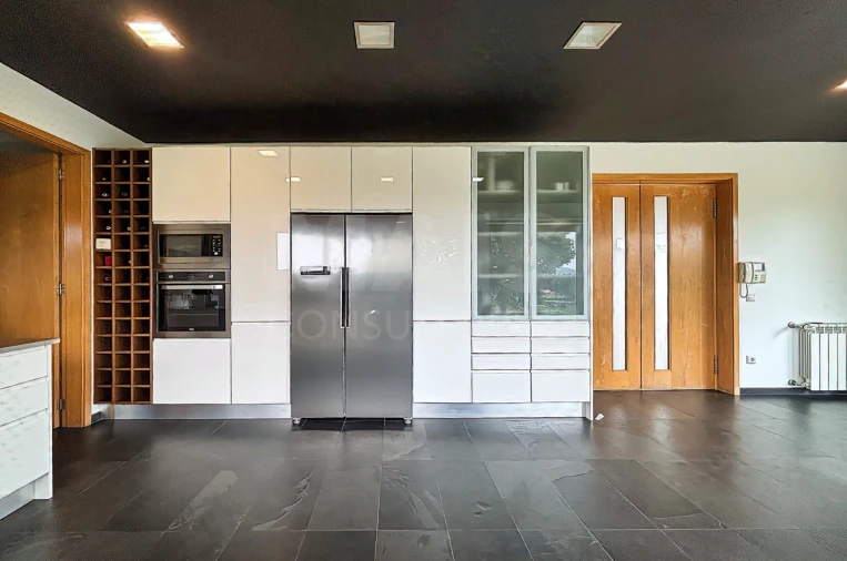 Moradia T5 para Venda em Sobrado e Bairros Foto 11