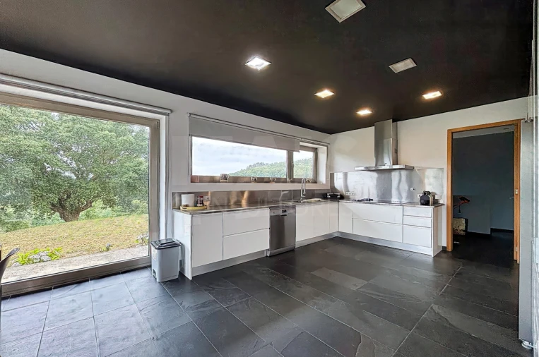 Moradia T5 para Venda em Sobrado e Bairros Foto 9