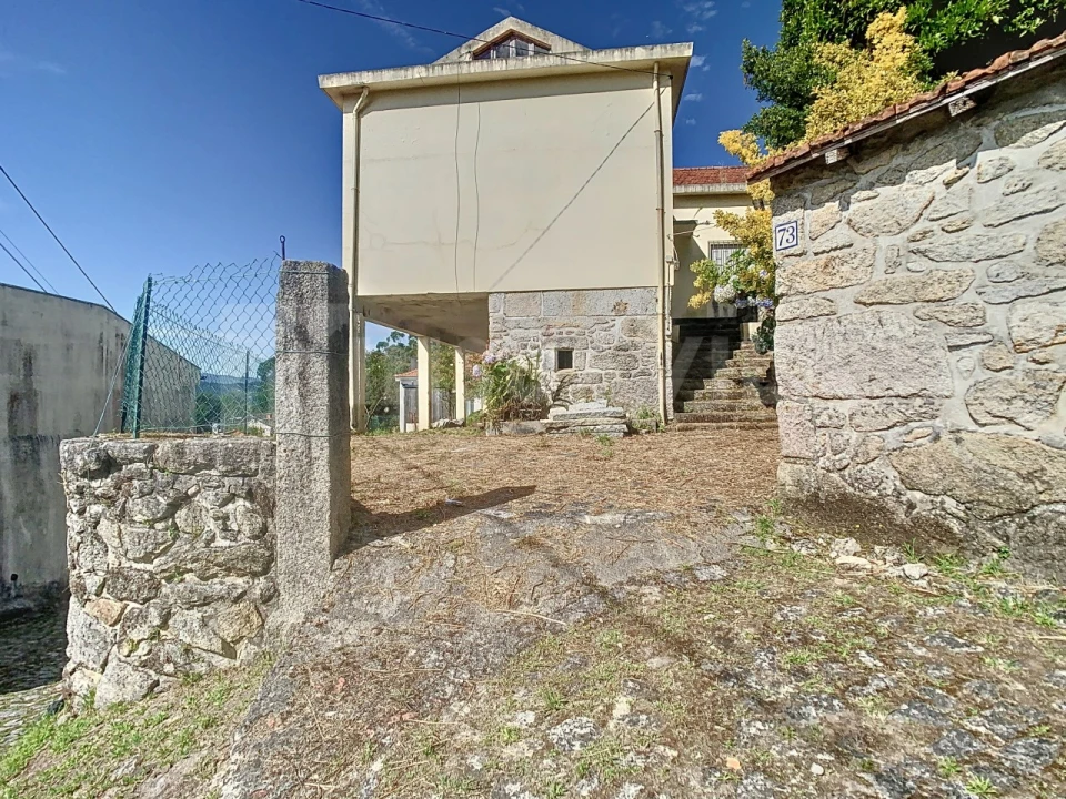 Moradia T3 para Venda em Lanhelas Foto 27