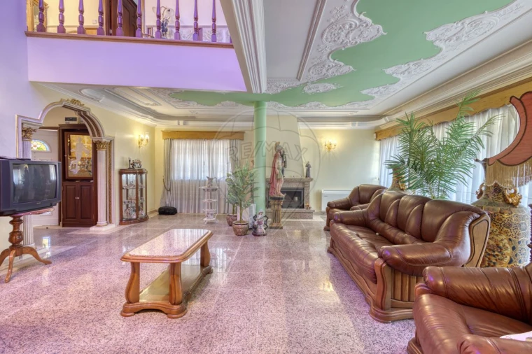 Moradia T3 para Venda em Sandim, Olival, Lever e Crestuma Foto 1