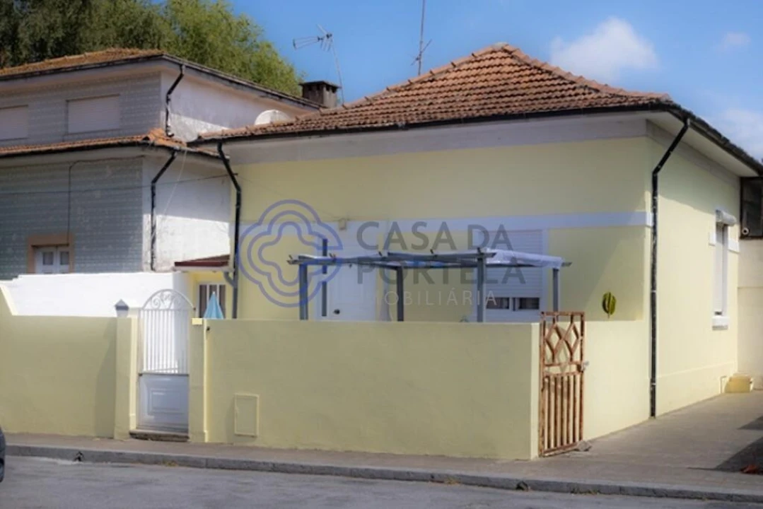 Moradia T2 para Venda em Ramalde Foto 1