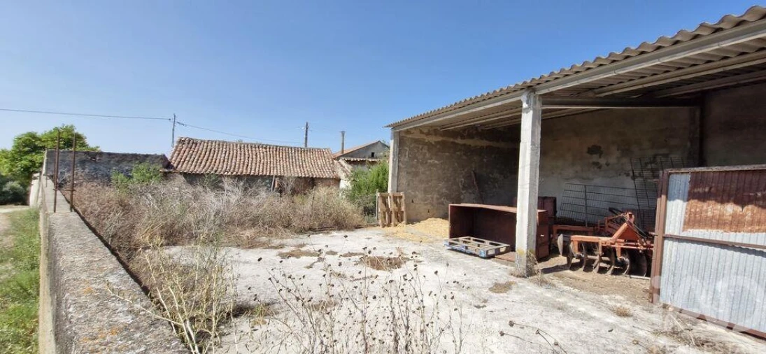 Moradia T3 para Venda em Almoster Foto 23