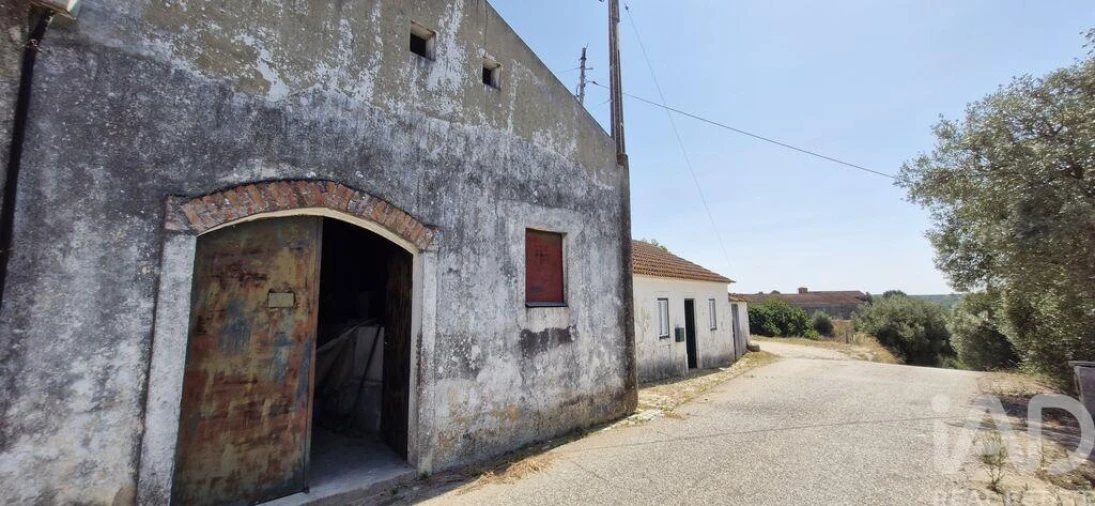 Moradia T3 para Venda em Almoster Foto 15