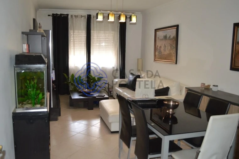 Apartamento T2 para Venda em Quarteira Foto 4