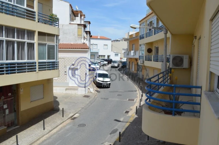 Apartamento T2 para Venda em Quarteira Foto 9