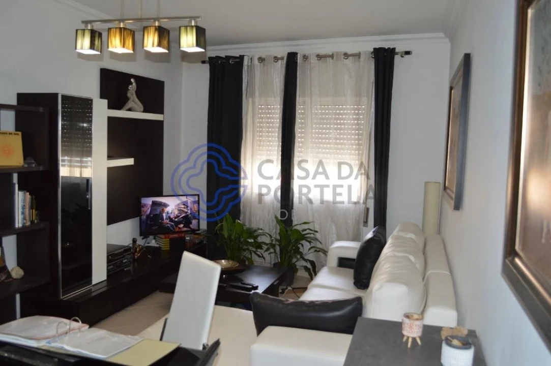 Apartamento T2 para Venda em Quarteira Foto 5