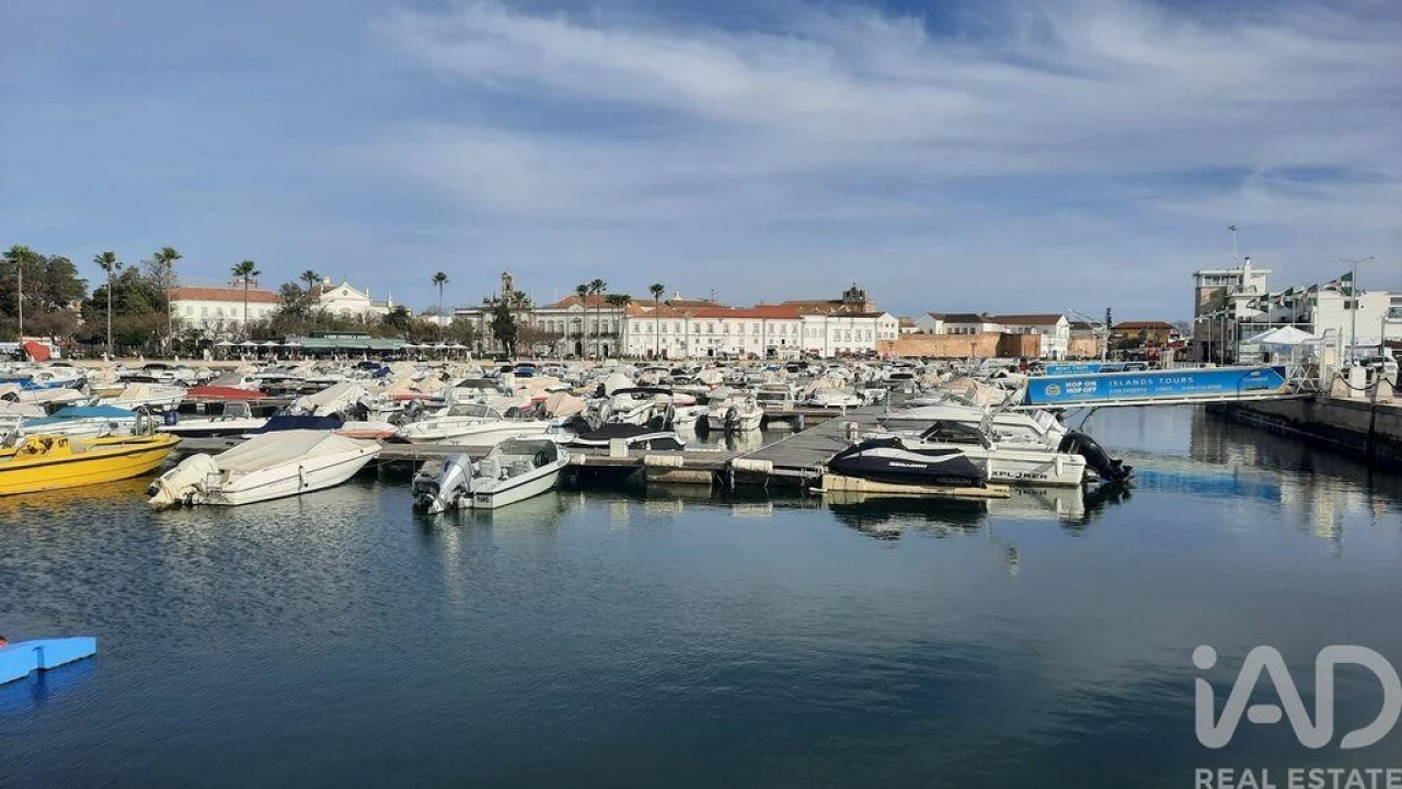 Apartamento T3 para Venda em Faro (Sé e São Pedro) Foto 29