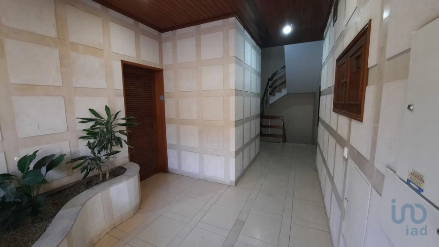 Apartamento T3 para Venda em Faro (Sé e São Pedro) Foto 2