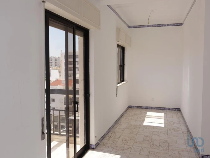Apartamento T3 para Venda em Faro (Sé e São Pedro) Foto 12