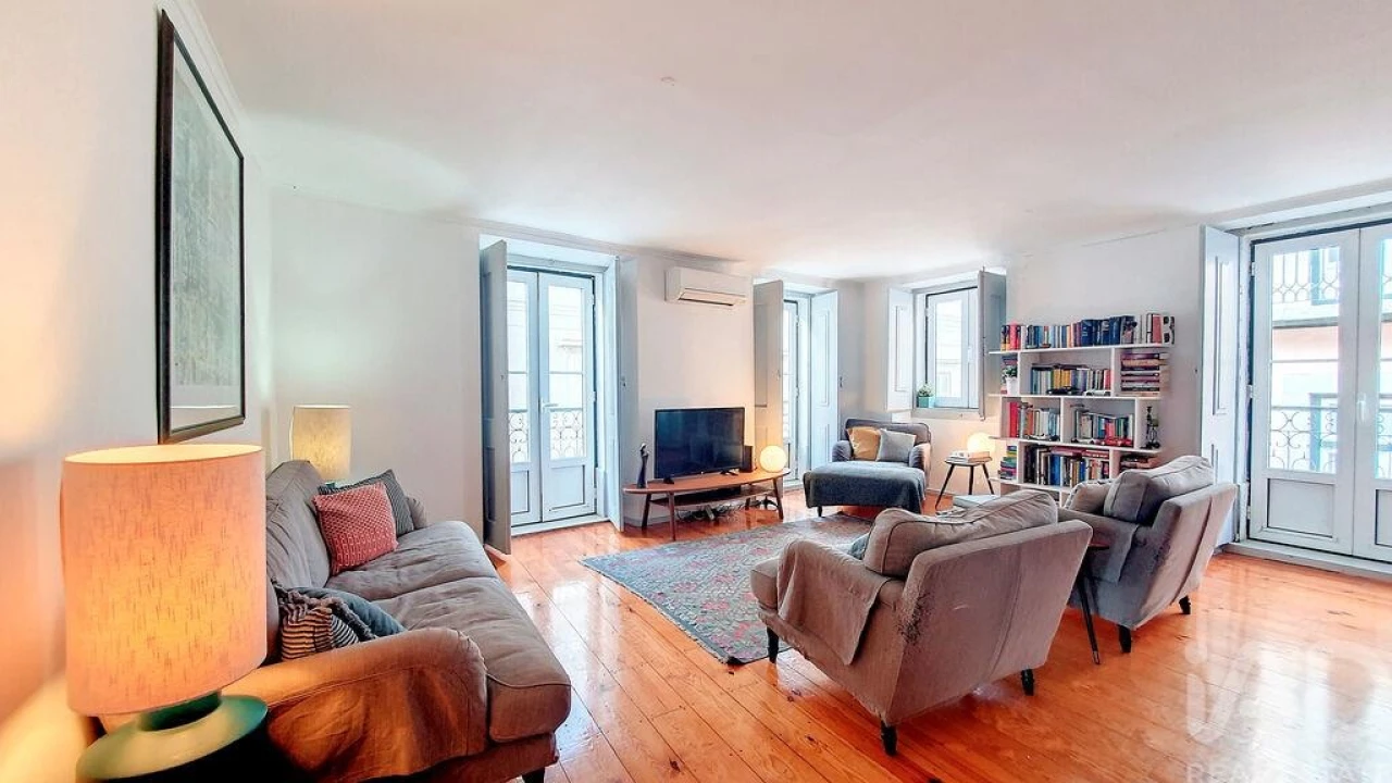 Apartamento T4 para Venda em Misericórdia Foto 4