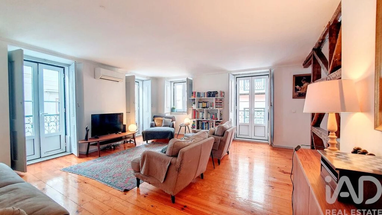 Apartamento T4 para Venda em Misericórdia Foto 3