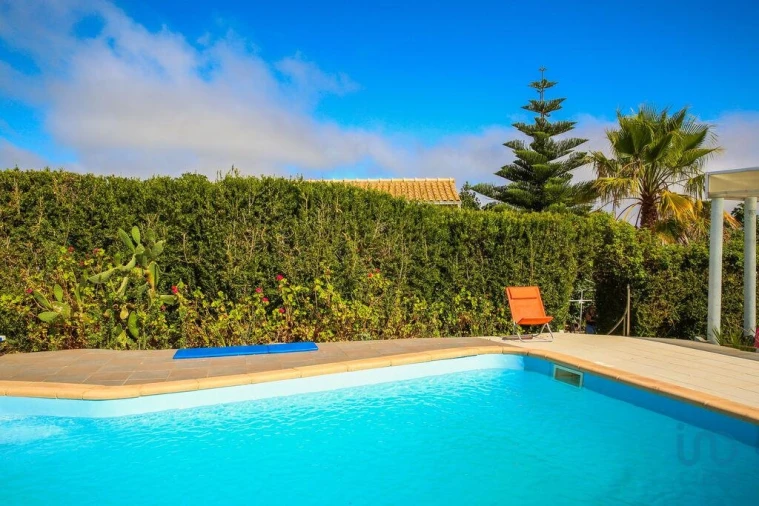 Quinta T3 para Venda em Carnota Foto 2