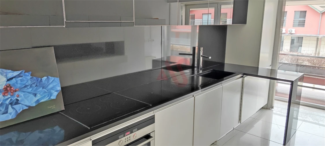 Apartamento T2 para Venda em Urgezes Foto 4