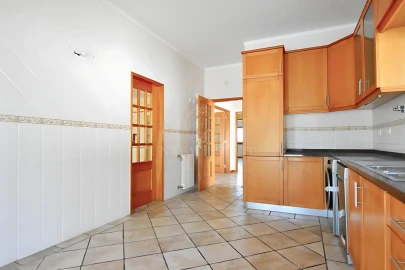 Moradia T3 para Venda em Sesimbra (Castelo)