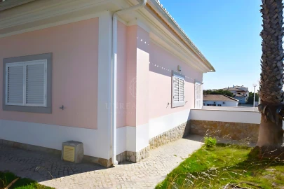 Moradia T3 para Venda em Sesimbra (Castelo)