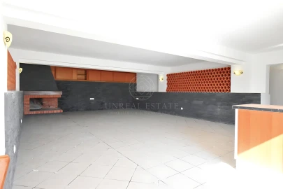 Moradia T3 para Venda em Sesimbra (Castelo)