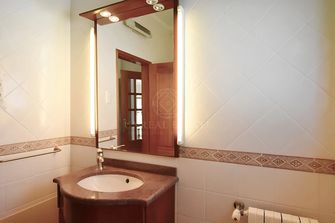 Moradia T3 para Venda em Sesimbra (Castelo) Foto 35