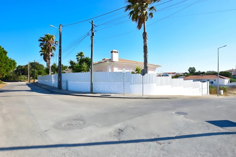 Moradia T3 para Venda em Sesimbra (Castelo) Foto 5