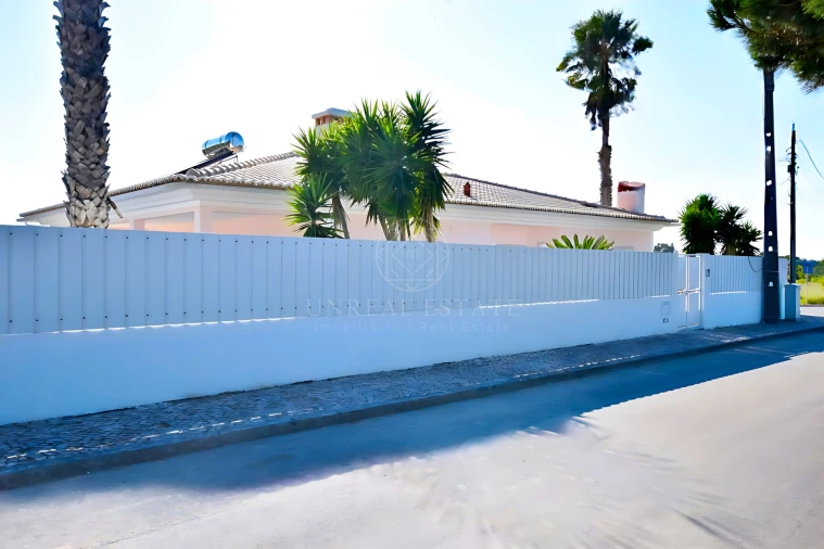 Moradia T3 para Venda em Sesimbra (Castelo) Foto 3