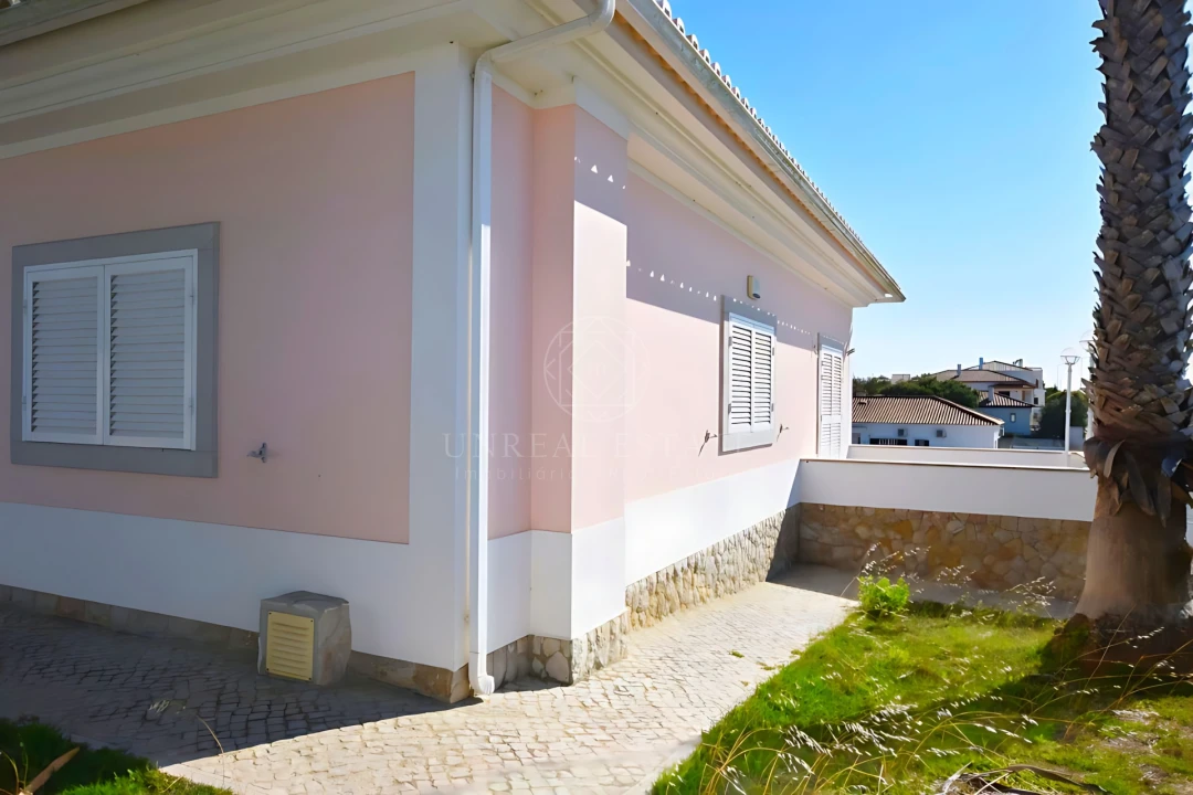 Moradia T3 para Venda em Sesimbra (Castelo) Foto 14