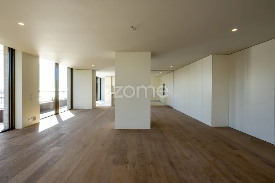Apartamento T3 para Venda em Lordelo do Ouro e Massarelos Foto 33