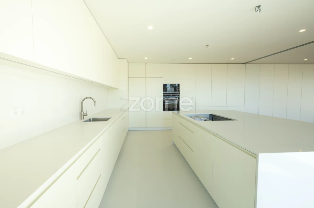 Apartamento T3 para Venda em Lordelo do Ouro e Massarelos Foto 39