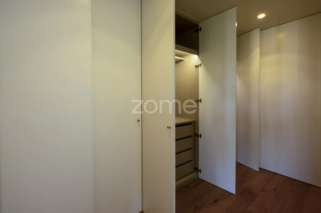 Apartamento T3 para Venda em Lordelo do Ouro e Massarelos Foto 57