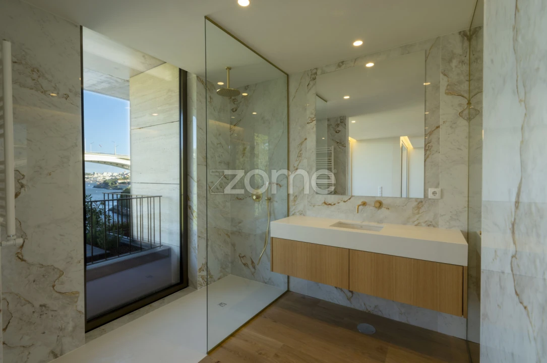 Apartamento T3 para Venda em Lordelo do Ouro e Massarelos Foto 59