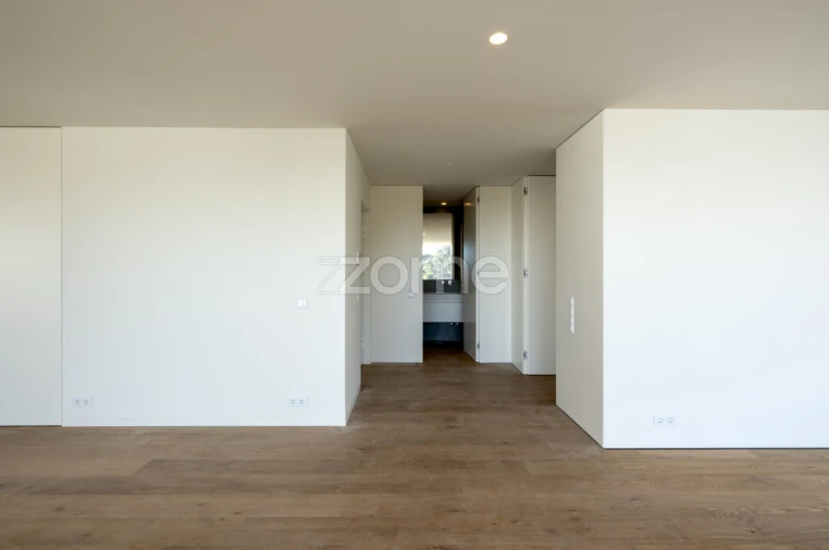 Apartamento T3 para Venda em Lordelo do Ouro e Massarelos Foto 32