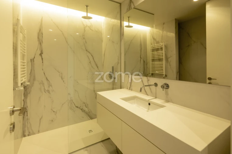 Apartamento T3 para Venda em Lordelo do Ouro e Massarelos Foto 44
