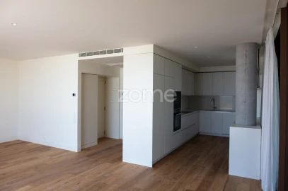 Apartamento T2 para Venda em Aldoar, Foz do Douro e Nevogilde
