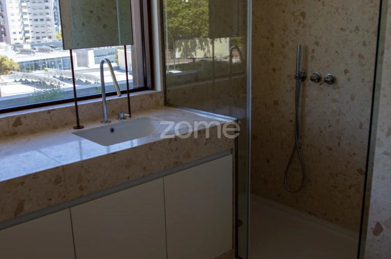 Apartamento T2 para Venda em Aldoar, Foz do Douro e Nevogilde Foto 15
