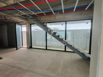 Moradia T4 para Venda em Gulpilhares e Valadares