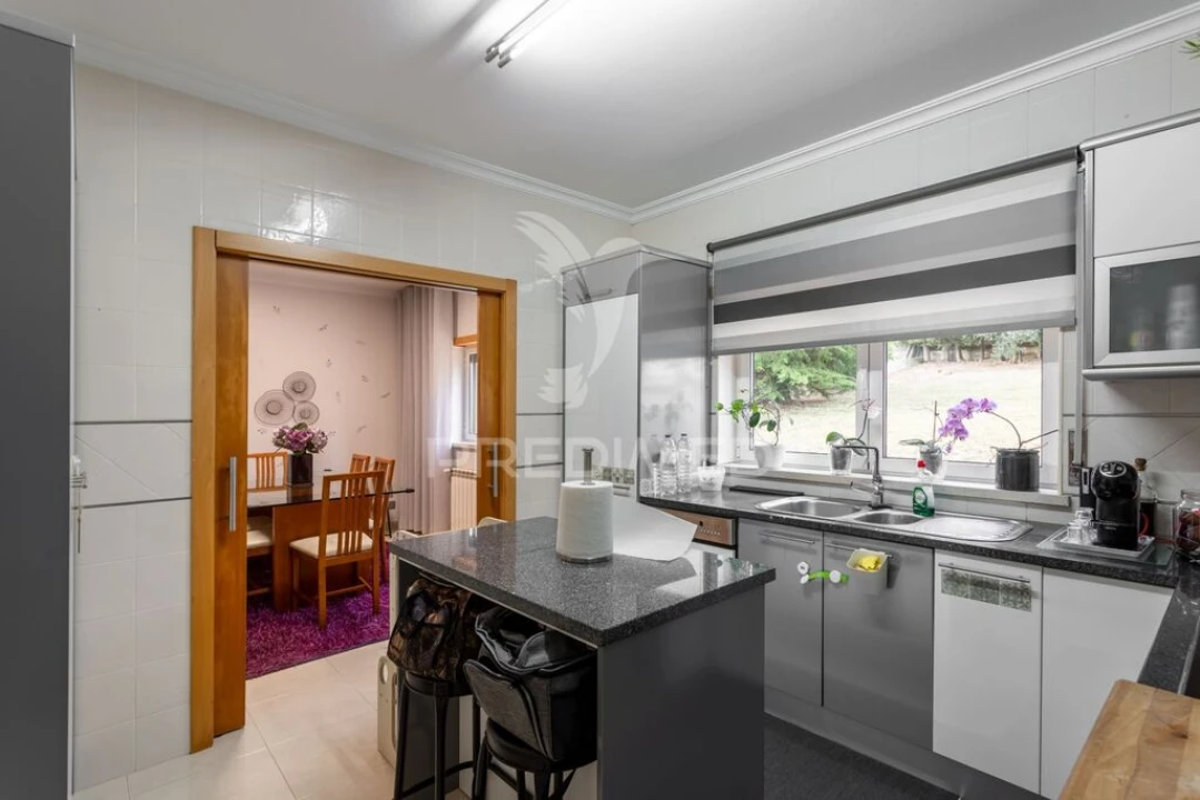 Moradia T3 para Venda em Alcobaça e Vestiaria Foto 12