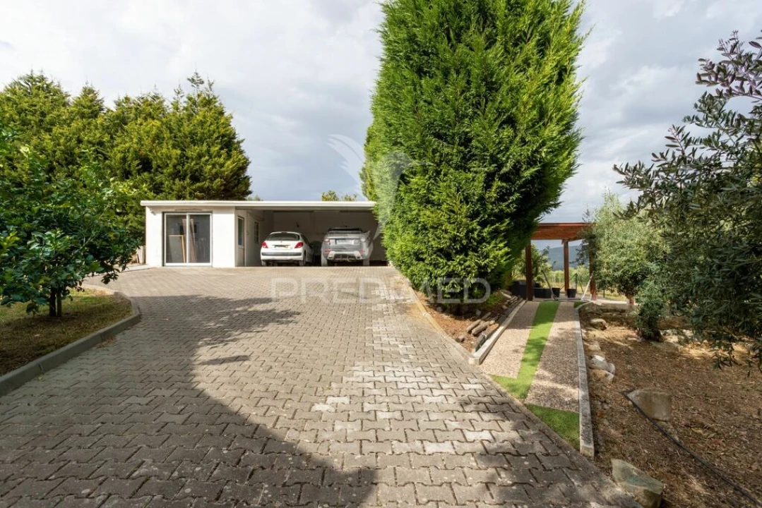 Moradia T3 para Venda em Alcobaça e Vestiaria Foto 2