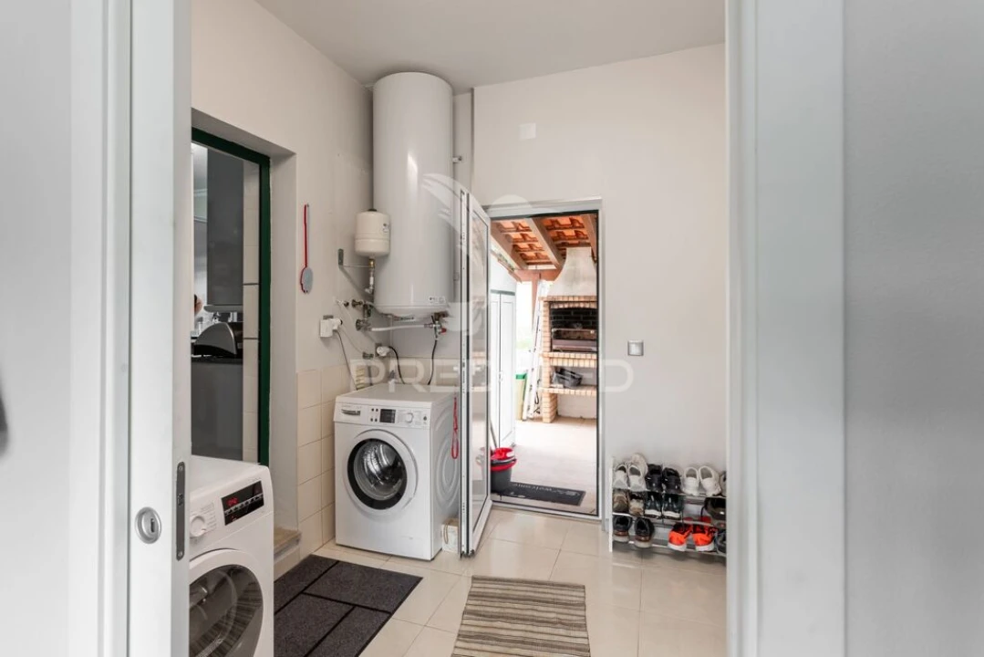 Moradia T3 para Venda em Alcobaça e Vestiaria Foto 18