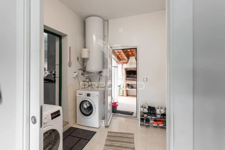 Moradia T3 para Venda em Alcobaça e Vestiaria Foto 18