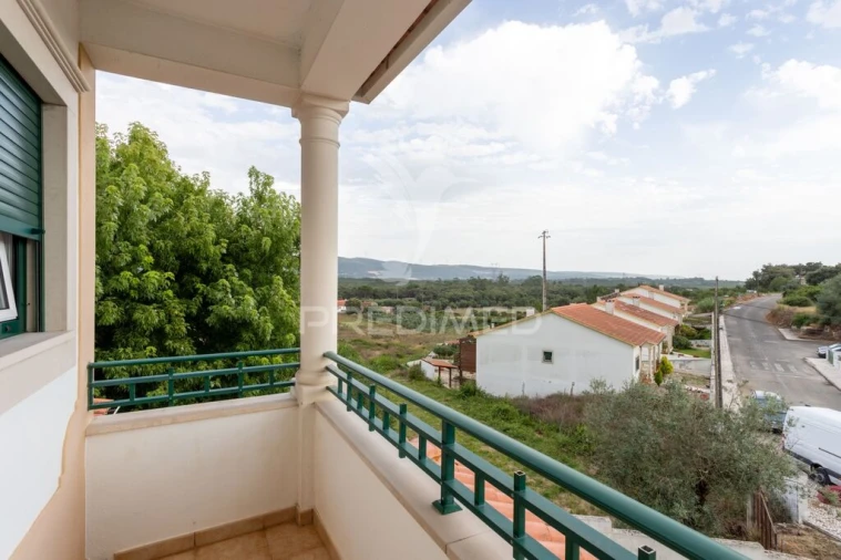 Moradia T3 para Venda em Alcobaça e Vestiaria Foto 14