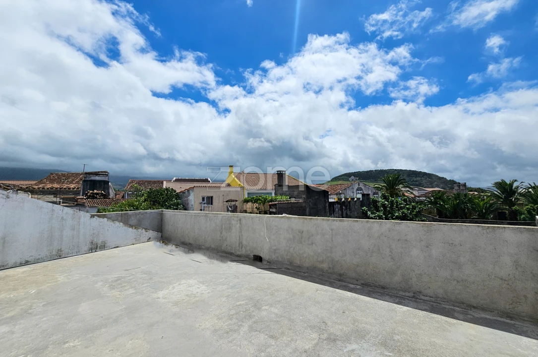 Moradia T2 para Venda em Ribeirinha Foto 24