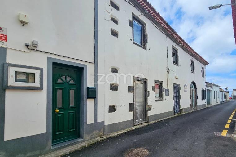 Moradia T2 para Venda em Ribeirinha Foto 16