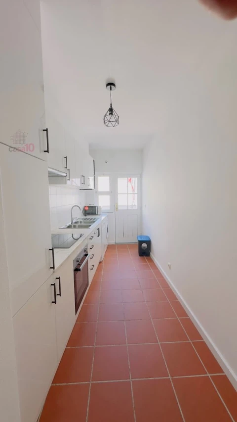 Apartamento T1 para Arrendamento em Évora (São Mamede, Sé, São Pedro e Santo Antão)
