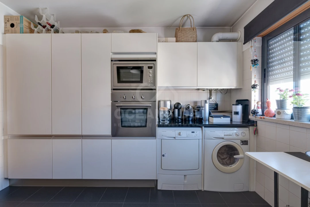 Apartamento T3 para Venda em Alvalade Foto 7