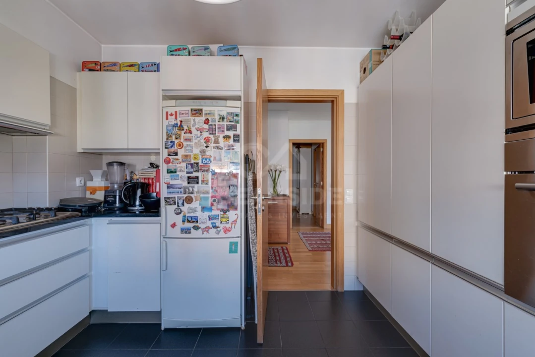 Apartamento T3 para Venda em Alvalade Foto 9