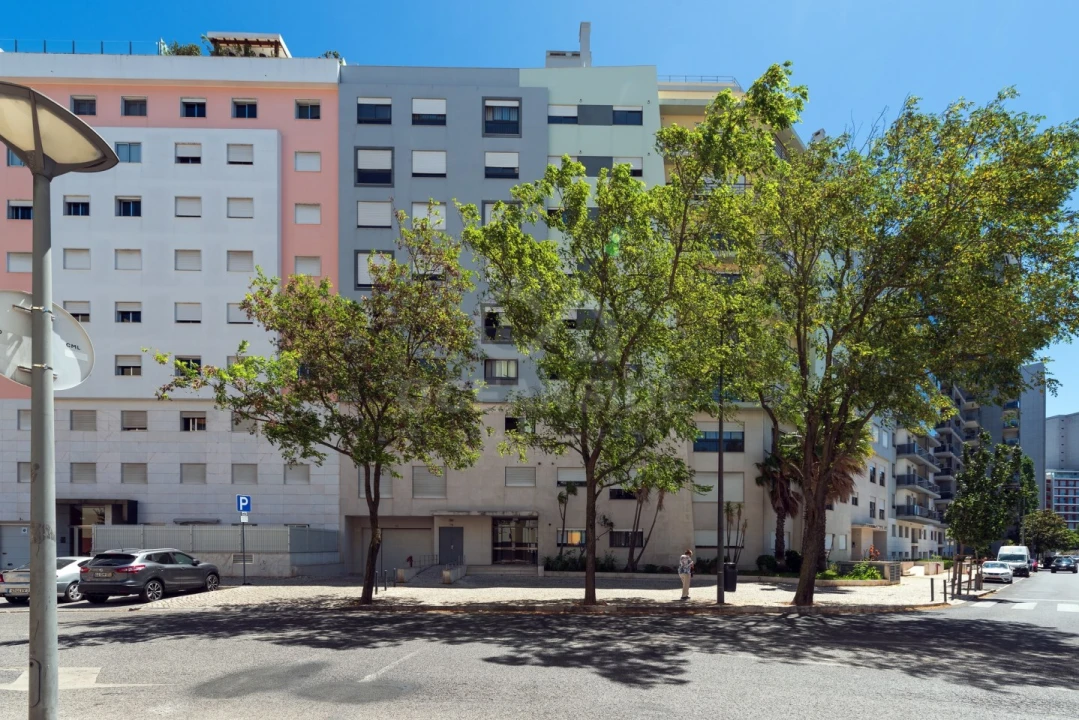 Apartamento T3 para Venda em Alvalade Foto 26