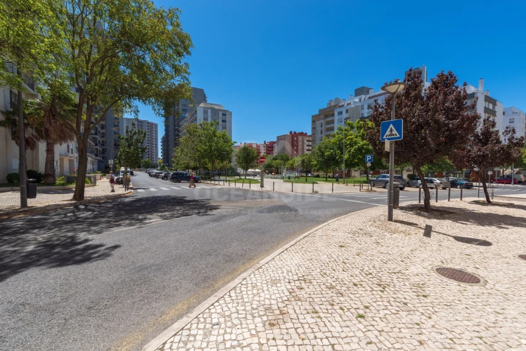 Apartamento T3 para Venda em Alvalade Foto 27