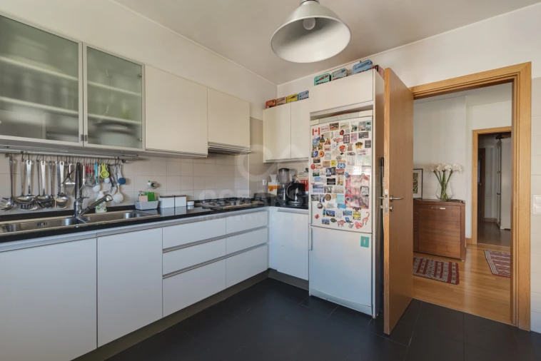 Apartamento T3 para Venda em Alvalade Foto 8